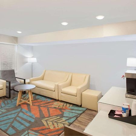 Woodspring Suites ווסט מונרו מראה חיצוני תמונה